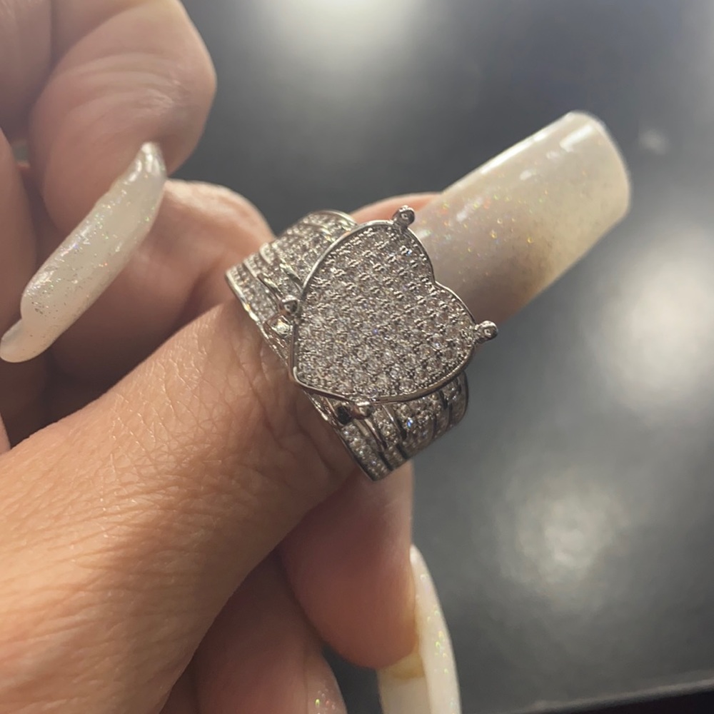Silver heart bling ring